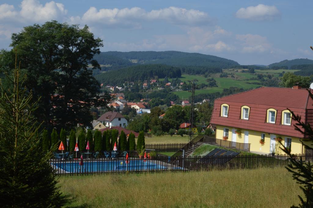 Penzion Kamejk Kamyk nad Vltavou Exterior foto