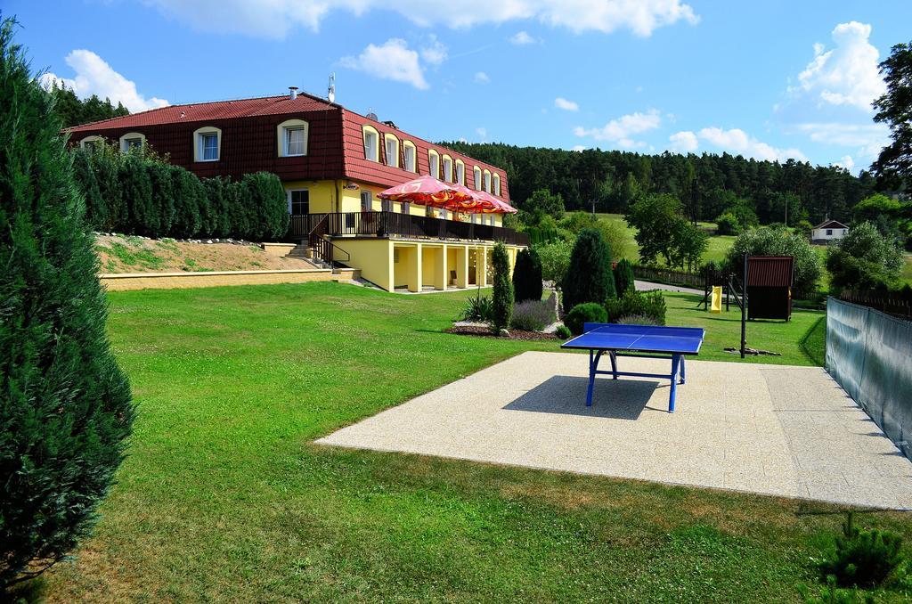 Penzion Kamejk Kamyk nad Vltavou Exterior foto